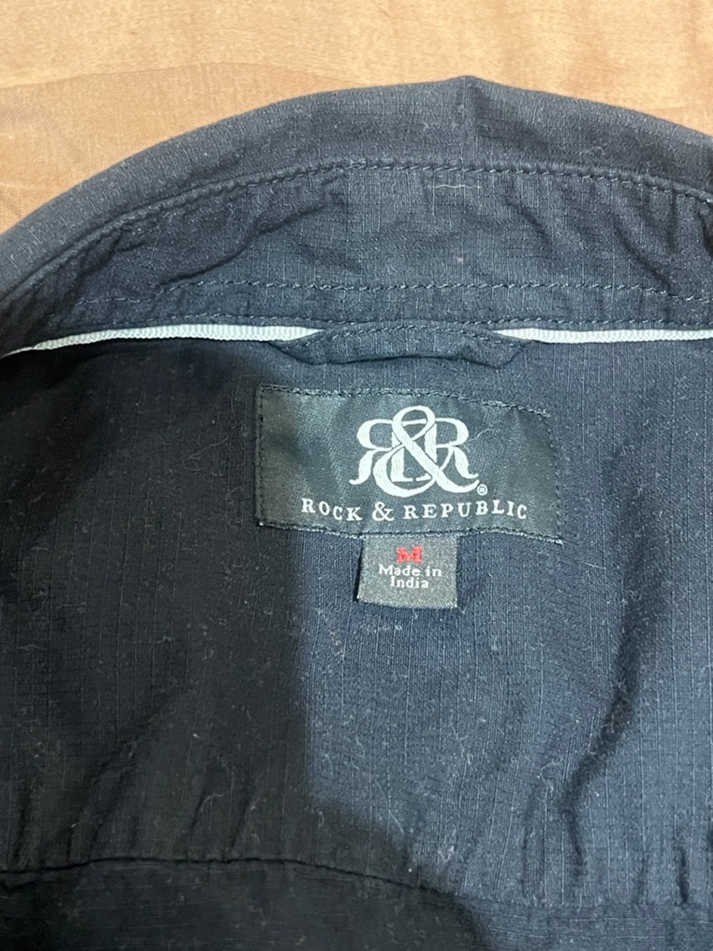 Rock & Republic Black Short-Sleeve Button-Down Shirt - Picture 2 of 2